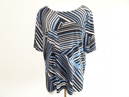 引き込まれるボーダーが素敵｜レリアンのカットソーを買取しました