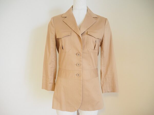 綺麗めに着られるのが嬉しい|セオリーのジャケットを買取しました