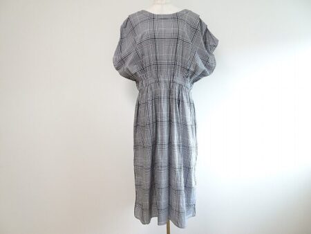 クラシカルな雰囲気が手に入る｜自由区のワンピースを買取しました