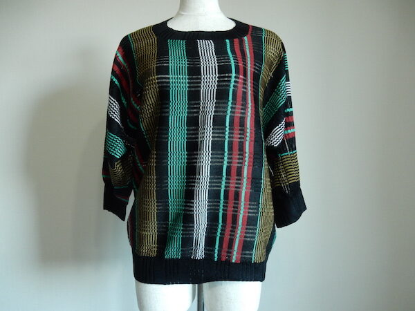 秋口にも着られる｜斉藤都世子のサマーニットを買取しました