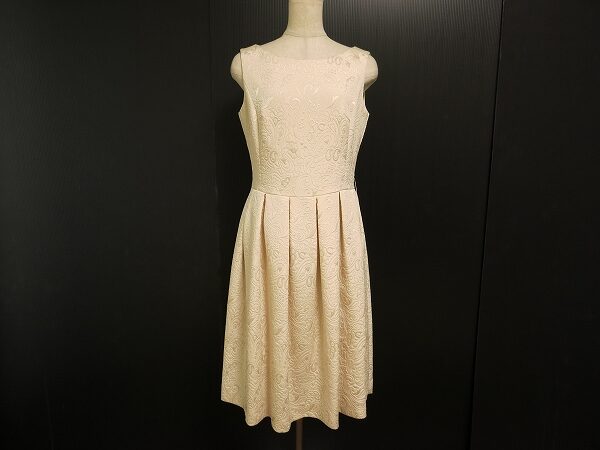 しなやかに決めたい方へ|ハロッズのワンピースを買取しました