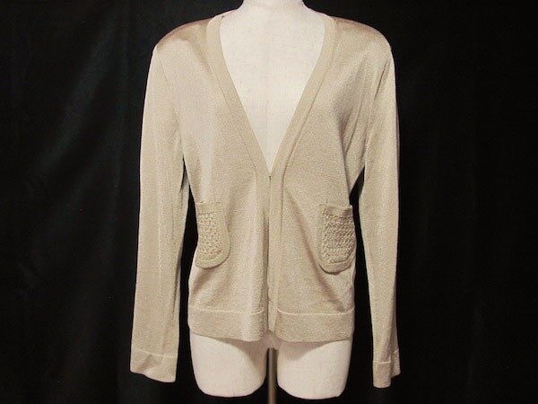 光沢感で艶っぽい印象へ｜ジュンアシダのカーディガンを買取しました