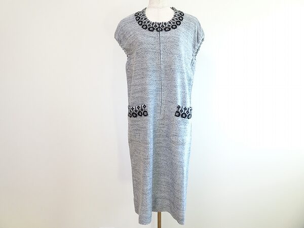 上品なシルエットが素敵|斉藤都世子のワンピースを買取しました