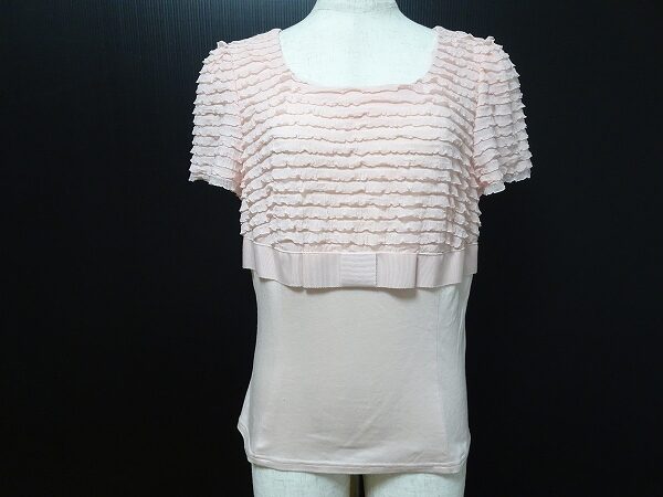 可愛らしくも特殊なデザインが印象的なエムズグレイシーのカットソーを買取しました