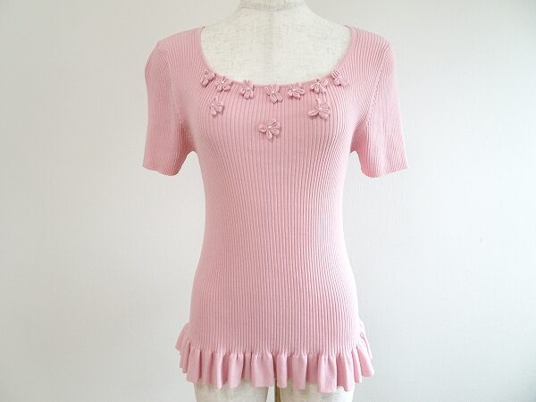 細かい点まで華やかさを感じる！エムズグレイシーのカットソーを買取しました