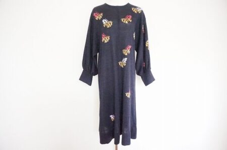 羽ばたく蝶が輝かしい｜斉藤都世子のワンピースを買取しました