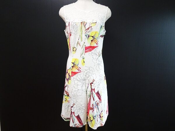 さわやかさと優美さのバランスがよい｜リナシメントのワンピースを買取しました