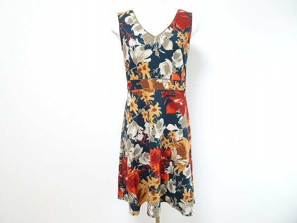 オブジェにしたい彩り豊かな1点|ファスフィーユアシュアヴルのワンピースを買取しました