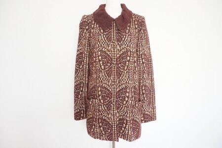 さりげない蝶柄が素敵な斉藤都世子のコートを買取しました