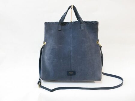 持ち運ぶのにも丁度いいサイズ｜ダックスのハンドバッグを買取しました