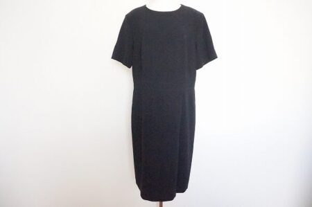 オールマイティに使える23区のワンピースを買取しました