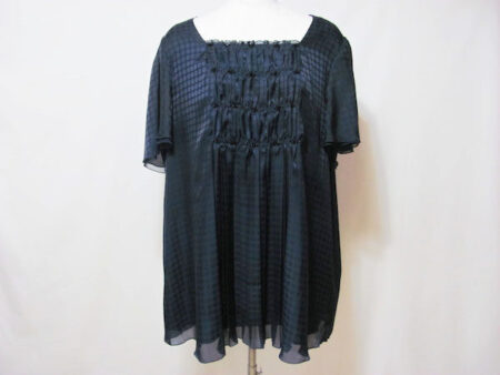 美々しいデザインに惹かれる レリアンのチュニックを買取しました