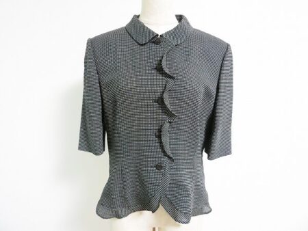 不規則なフリルがおしゃれ｜レリアンのブラウスを買取しました