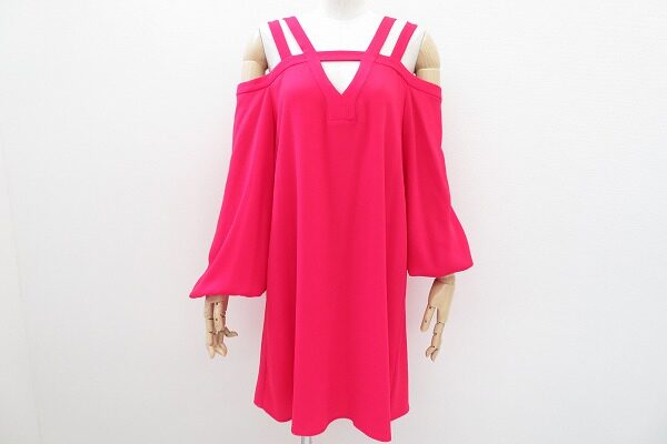 肩出しですっきり着られる|BCBGマックスアズリアのチュニックを買取しました