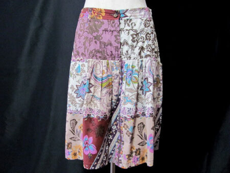 気分も明るくなる｜エトロのスカートを買取しました