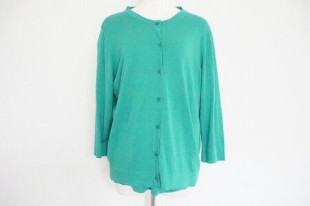 目が冴えるようなグリーン｜レリアン ブルーノマネッティのアンサンブルを買取しました