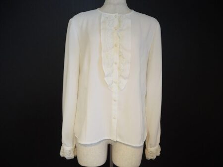 シンプルな中に華やかさがある｜レリアンのブラウスを買取しました