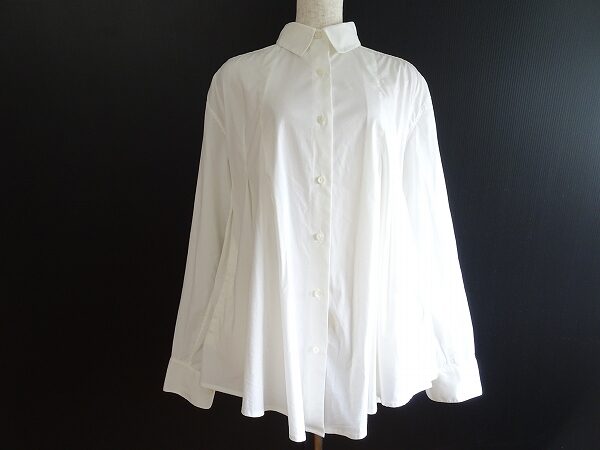 白×広がりある感じで柔らかく！ダナキャランのシャツを買取しました