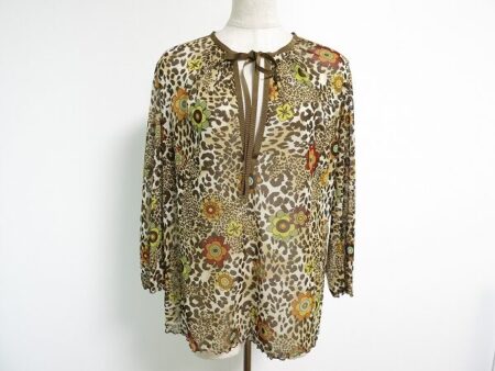 抜群の存在感 レリアンのブラウスを買取しました