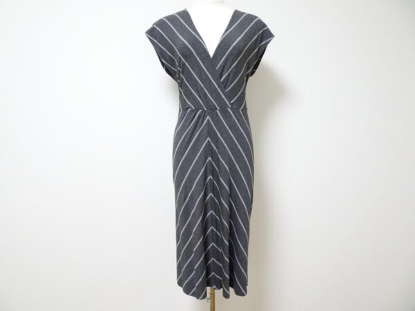 フィット感のあるラインが絶妙！ローラアシュレイのワンピースを買取しました