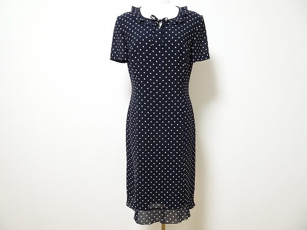 ドット×繊細ラインに惚れ惚れする｜クレージュのワンピースを買取しました