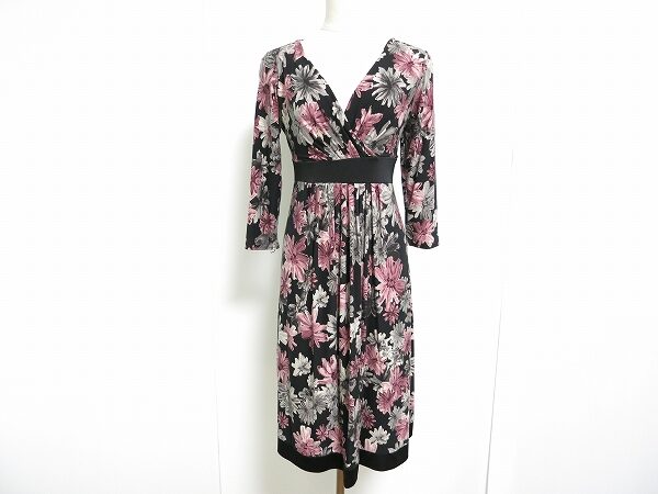 ゴージャスだけでは言い表せない フィフィーユパリのワンピースを買取しました