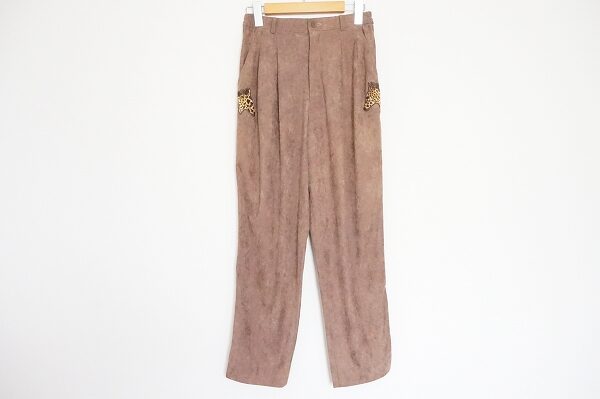 側面のアニマルが可愛い｜伊太利屋のパンツを買取しました