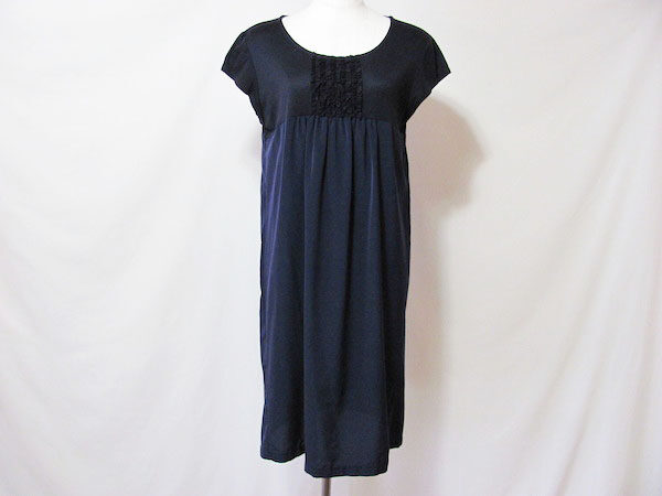 余裕があるおしゃれが生まれる ローラアシュレイのワンピースを買取しました