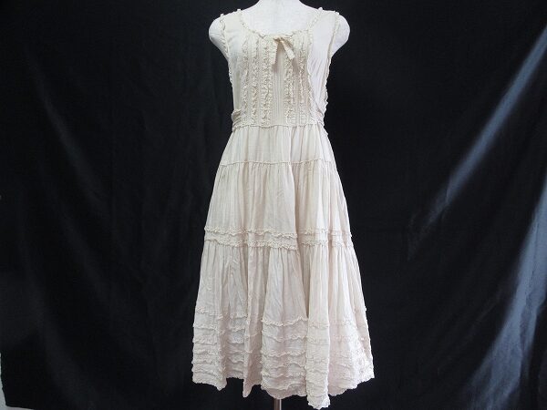 ドレスのようなシルエットで気分上昇｜ピンクハウスのワンピースを買取しました