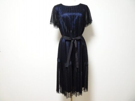 プリーツ×ツヤが上級 レリアンのワンピースを買取しました