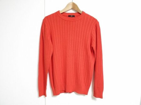 鮮やかなオレンジで元気に 23区のニットを買取しました