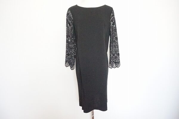 華美なデザインが嬉しい|タバサのワンピースを買取しました