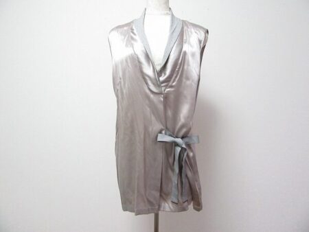 艶が気分を上げてくれる｜ダーマのカットソーを買取しました