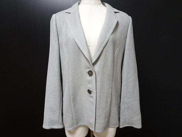 かすかに光るラメが美しい｜レリアンのジャケットを買取しました