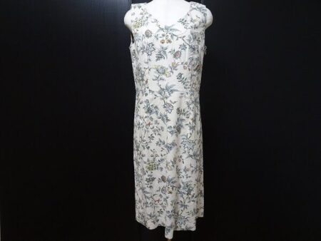 ロイヤルレディになれる｜ローラアシュレイのワンピースを買取しました