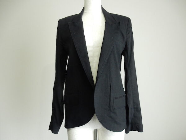 シャープな印象になる|セオリーのジャケットを買取しました