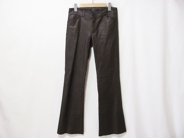 こげ茶でアクセントを|セオリーのパンツを買取しました