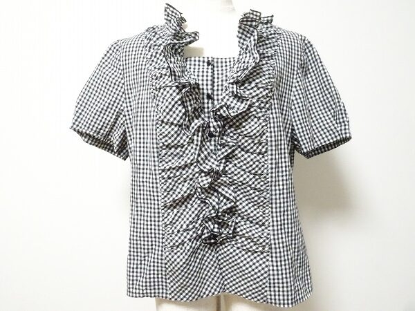 豪華すぎるフリルに惹きつけられる レリアンのブラウスを買取しました