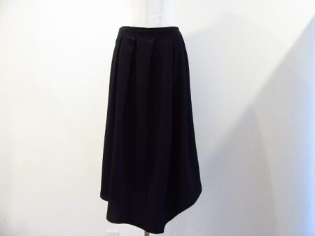 定番のデザインが嬉しい｜詩仙堂のスカートを買取しました