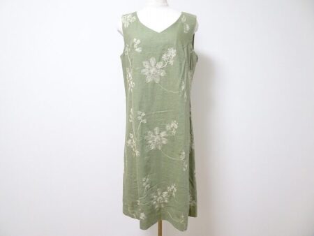 やわなカーキにうっとりする｜ローラアシュレイのワンピースを買取しました