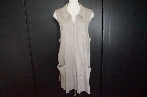 温和な雰囲気にもなる｜斉藤都世子のジレを買取しました