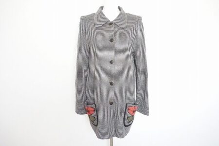 都会風のデザインに気分上昇｜斉藤都世子のカーディガンを買取しました