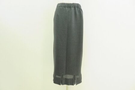 グレーとラメの組み合わせがgood！斉藤都世子のスカートを買取しました