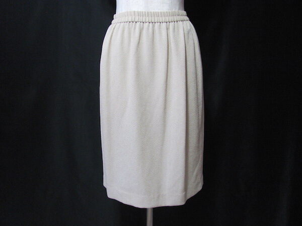 合わせやすくて最強｜詩仙堂のスカートを買取しました