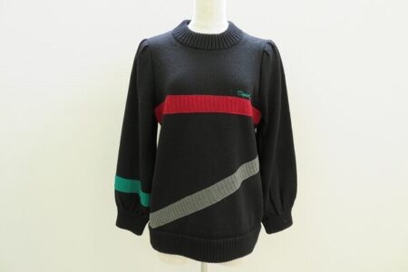 メンズライクなのに女性の品はキープ｜斉藤都世子のニットを買取しました