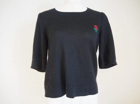 黒×バラの相性よし｜斉藤都世子のニットを買取しました