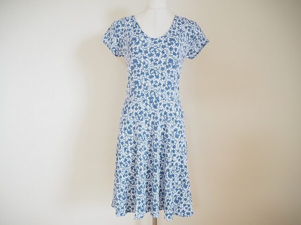 涼し気な柄が印象に残る|ファスフィーユアシュアヴルのワンピースを買取しました