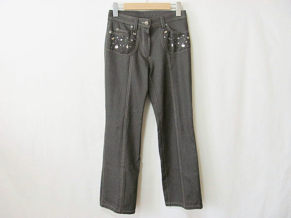 グレーとビジューの組み合わせが眩しい｜伊太利屋のパンツを買取しました