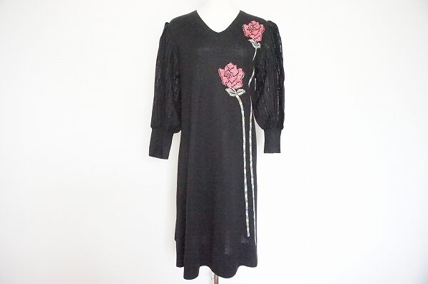 バラモチーフがゴージャス｜斉藤都世子のワンピースを買取しました