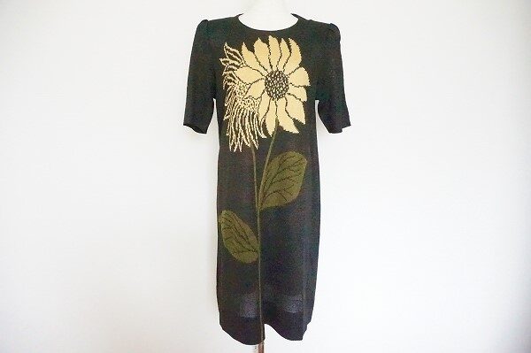 元気のでるひまわり柄！斉藤都世子のワンピースを買取しました